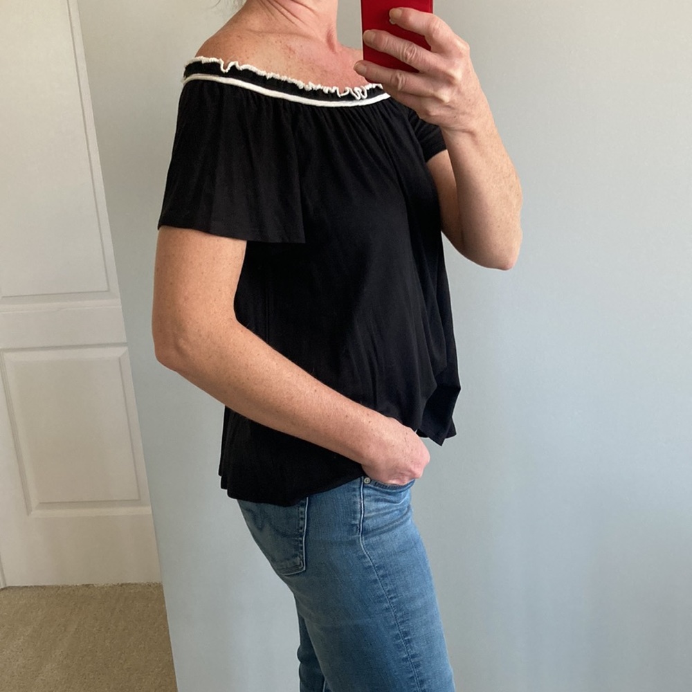 Black Off The Shoulder Top - Picture 4 of 11